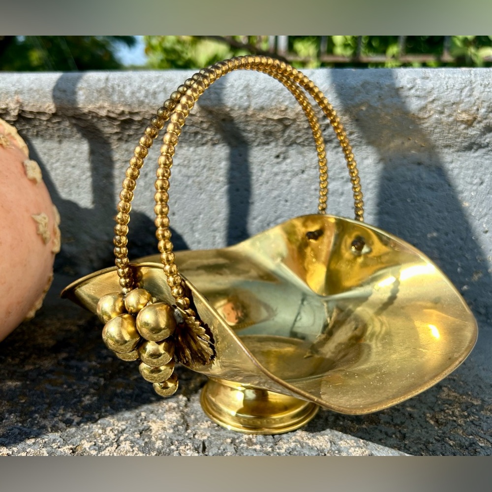 Vintage Metal Brass Plated Basket With Grape Accents Made In Italy Damaged 8"
